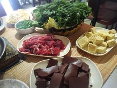 -牛叔鲜羊肉铜火锅(远东小区店)