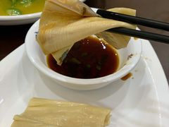 现做豆腐衣-新虹楼饭庄(崇明陈家镇店)