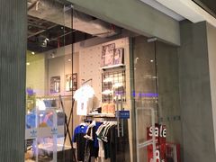 -adidas(正佳广场店)