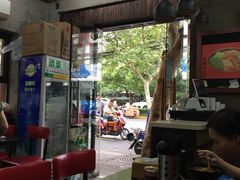 -丽影重庆小面(定西路店)