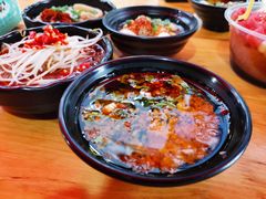 -瑞哦冷锅串串(汇融店)