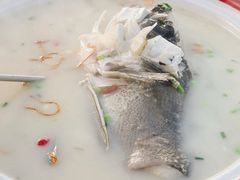 鱼头豆腐奶汤-黄牛肉馆·皖南土菜
