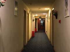 走廊的尽头就是仙峰-仙峰天然面包(迎宾路店)