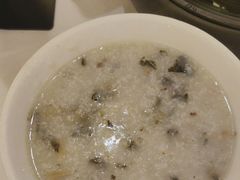 -万山楼海鲜酒家·二十三年老字号
