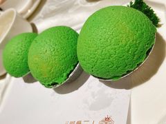 翡翠柚蓉酥皮包-十二粤味·顺德菜·烧鹅点心(五四广场店)
