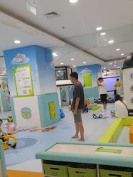 -孩子王童乐园(唐山万达广场店)