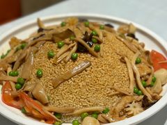 -江城小馆陕南妈妈菜·全球旅行餐厅(钟楼店)
