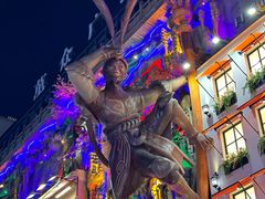 -黄兴南路步行商业街