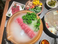 -三出山火锅(南京万象天地店)