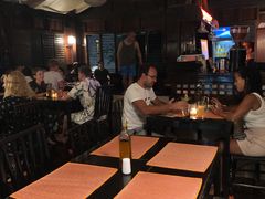 -Trattoria Altrove
