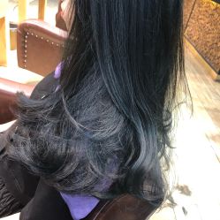 -震轩美容美发连锁店