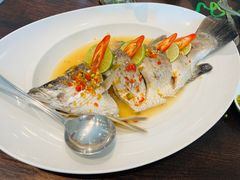 -Chom Cafe and Restaurant