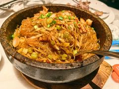 鲍鱼汁干捞海皇粉丝煲-海湾壹品中餐厅(远大购物中心店)