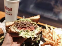 圣塔芭芭拉经典牛肉特堡-The Habit Burger Grill 哈比特汉堡(复兴soho店)