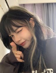 -BULB STUDIO 巴柏明星发型工作室