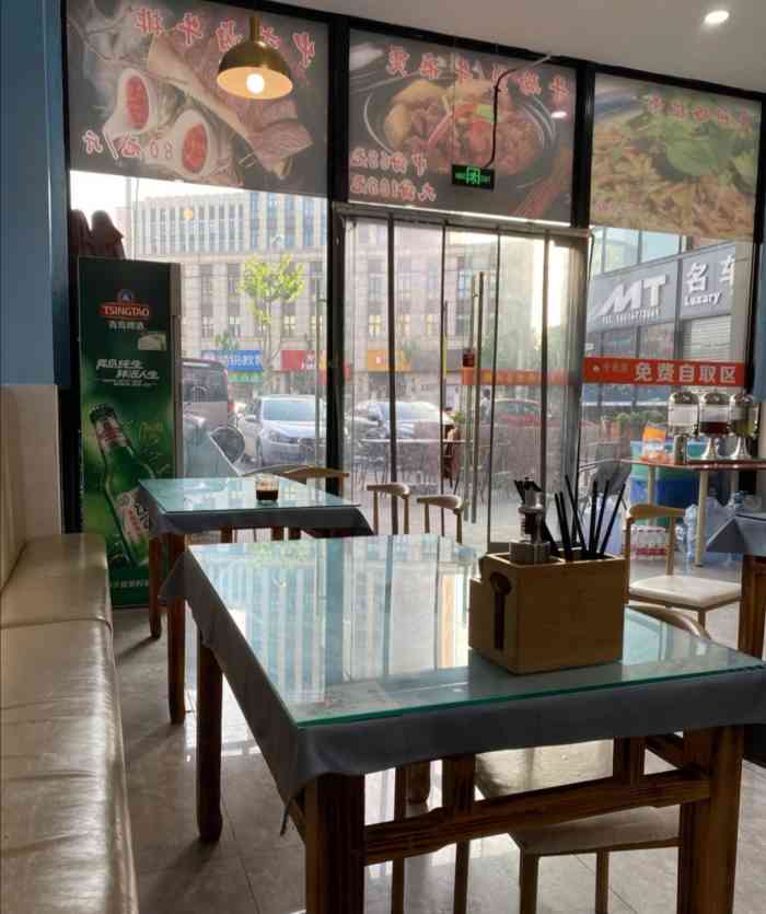 阜阳格拉条(合川路店)-"来过很多次现在店里面重新装修了 桌子多.