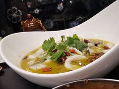 -河畔春天时尚餐厅