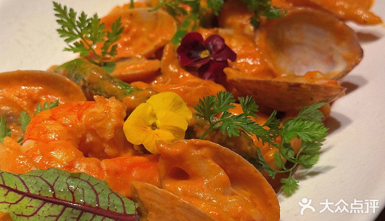 这个假期总要来体验一下林峯的餐厅吧💕