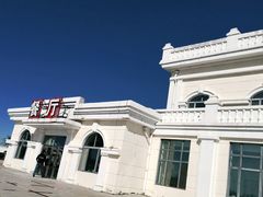 -甘南服务区-停车场