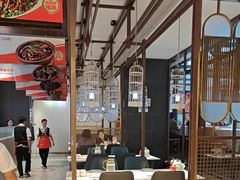 -阿瓦山寨·湘菜现炒·剁椒鱼头王(咸阳总店)