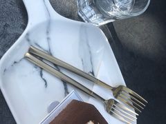 -UNI UNI(环亚凯瑟琳店)