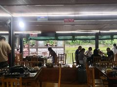 大堂-老杨砂锅鱼庄