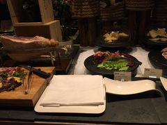 金华火腿-OPEN開全日自助餐厅·牛肉火锅·海鲜(佛山希尔顿酒店)