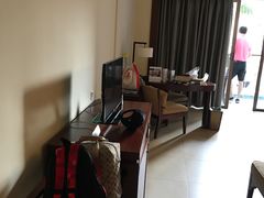 -三亚湾海居铂尔曼度假酒店