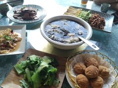 -天天向上素食餐厅(五台山店)