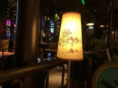 -临界音乐酒馆·小龙虾·江湖菜(华熙LIVE·鱼洞店)