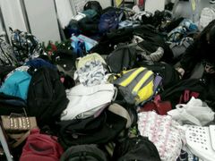 人来的多，寄存已崩溃-农工商超市(古棕路店)