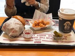 -The Habit Burger Grill 哈比特汉堡(复兴soho店)