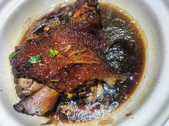 -老码头黑皮肘子锅包肉(赣水路店)