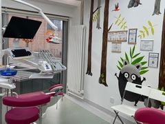 -精德口腔·种植修复·儿牙中心(财富中心店)