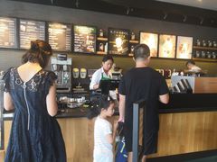 -星巴克臻选(莘庄仲盛店)