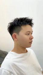 -妃格美发沙龙·烫发·染发