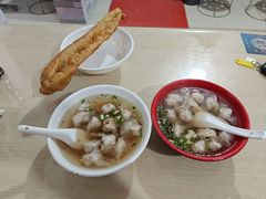 -张阿三馄饨店