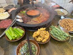 -黄潇洒老火锅(九眼桥宏济巷店)