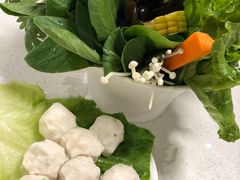 -煲王粤菜餐厅(中侨中心店)