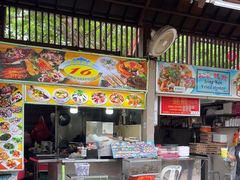 -东海岸人工湖美食村