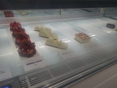 -潮一不贰·法式甜品·生日蛋糕·西式简餐(外滩店)