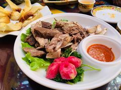 手抓羊肉-吉祥圣雪藏餐