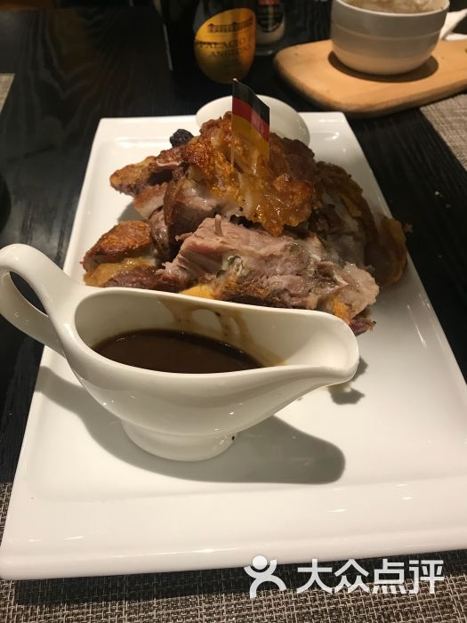 三只河狸德国餐厅(无锡万象城店)-德国黄金烤猪肘图片-无锡美食-大众