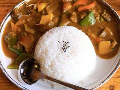椰香咖喱牛肉饭-酤居湖景音乐餐吧(安宁店)