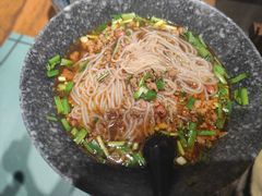 -八月美食小馆(银泰城总店)