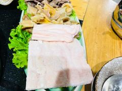 -顶顶汤火牛排火锅·经典铜锅涮肉