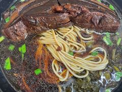-小龙大肉面馆