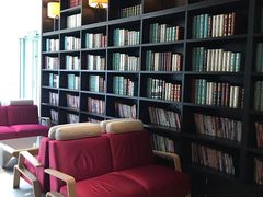 -喜鹊愉家酒店(郑州曼哈顿博览中心地铁站店)