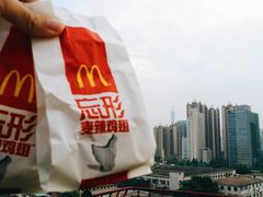 -麦当劳(伟城广场店)