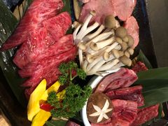 -炼火烤肉店